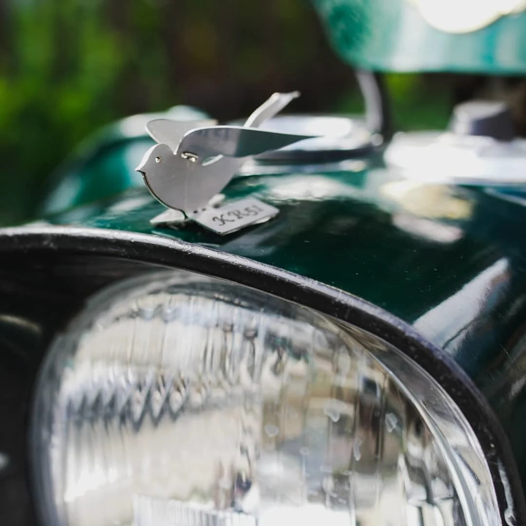 Falt Schwalbe / Kühlerfigur (aus Edelstahl)