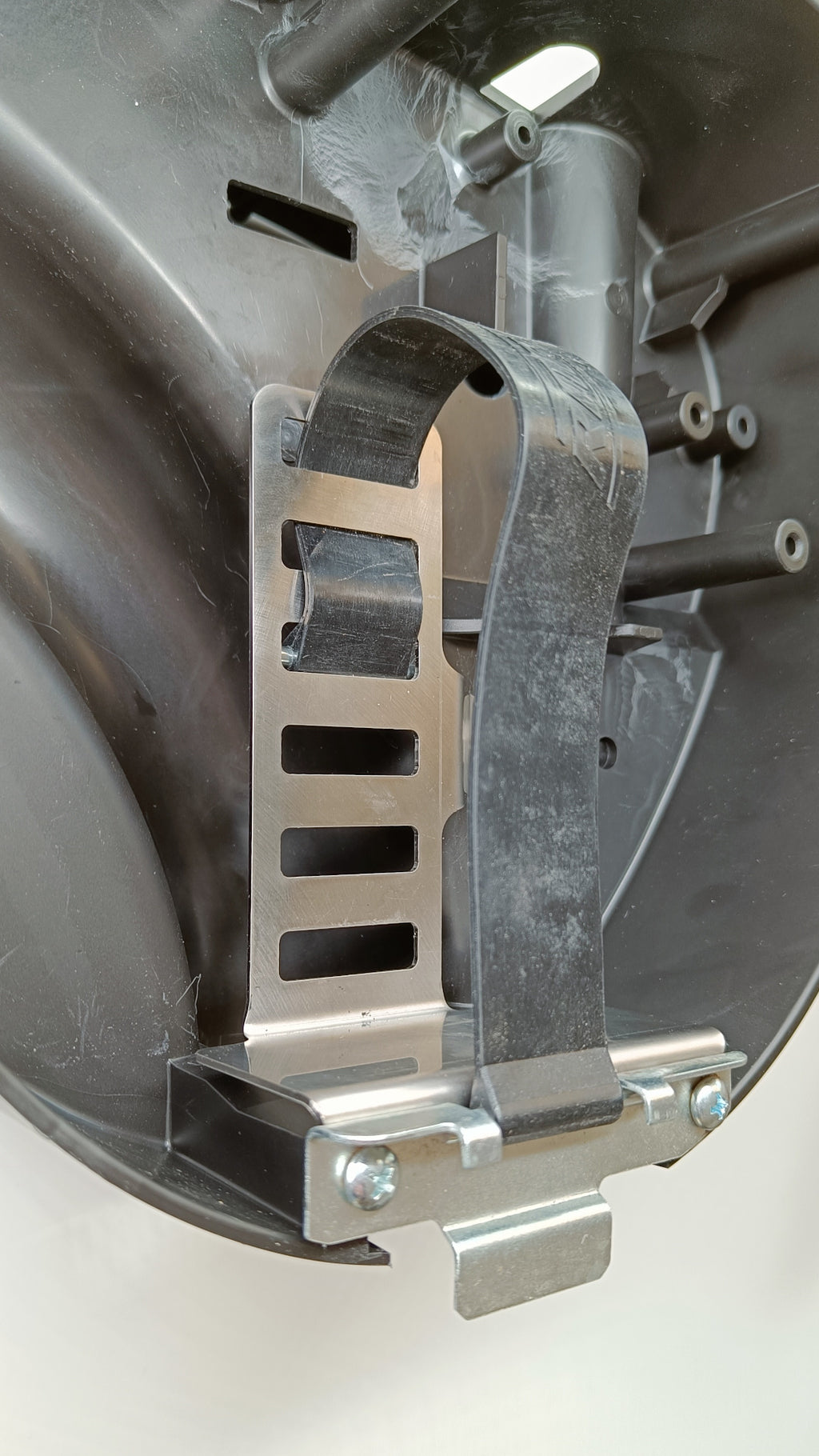 Batteriehalter Herzkasten