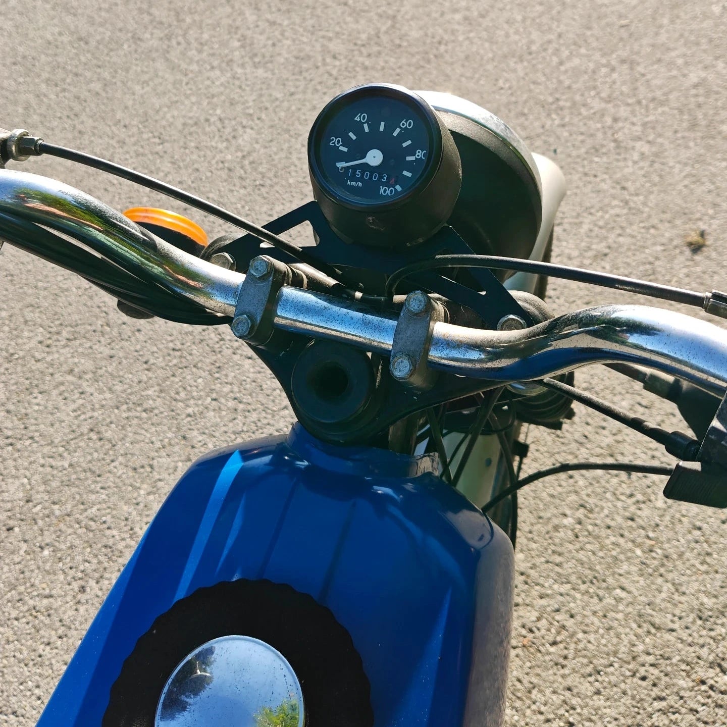 Tachohalter Mitte (schwarz pulverbeschichtet)