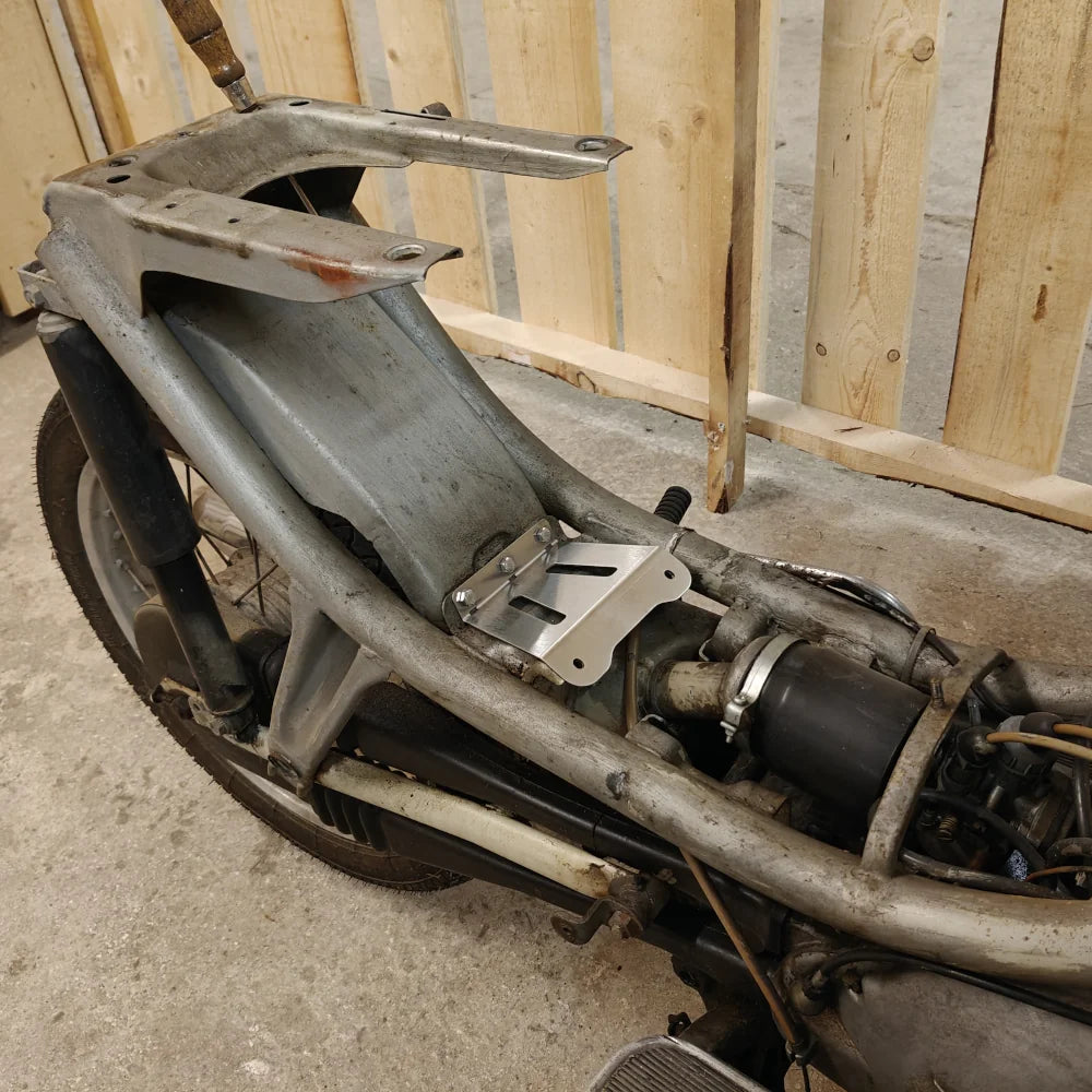 Verstärkung Halter Tank